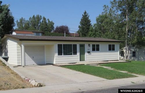1960 Brentwood Dr, Casper, WY, 82604-4863 | Card Image
