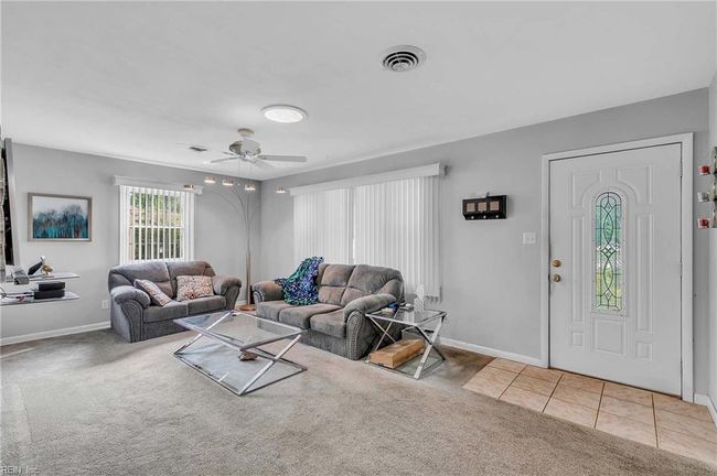 Living Room | Image 7