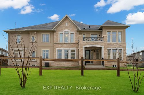 42 Prunella Cres, Holland Landing, ON, L9N0S7 | Card Image