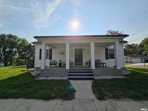 115 N Fulton St, Payson, IL, 62360-1189 | Card Image