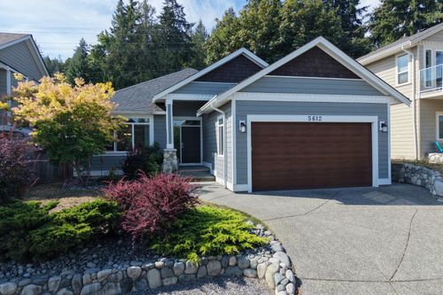 5612 Hammond Bay Rd, Nanaimo, BC, V9T6S2 | Card Image