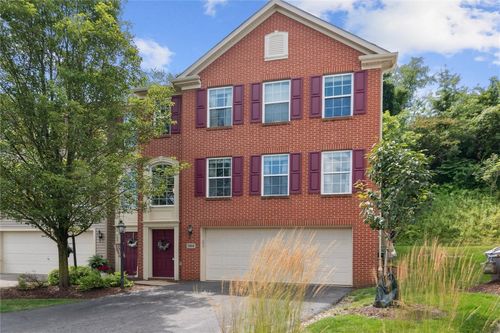154 Aidan Ct, Brookline, PA, 15226-2472 | Card Image