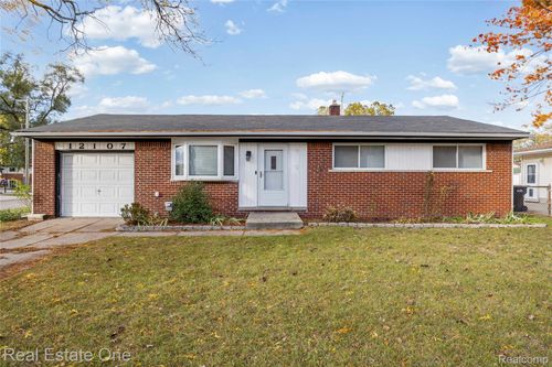 12107 19 Mile Rd, Sterling Heights, MI, 48313-2412 | Card Image