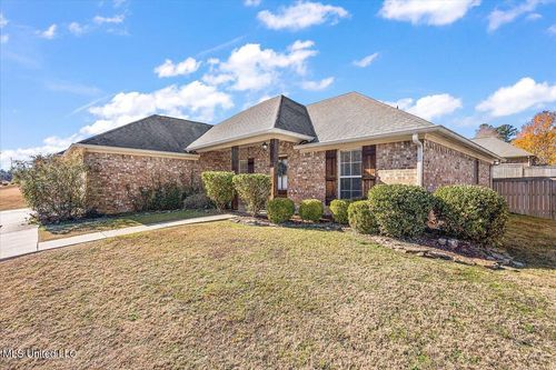 862 Willow Grande Circle, Brandon, MS, 39047 | Card Image