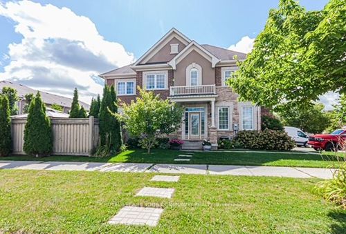 290 Thomas Phillips Dr, Aurora, ON, L4G0T4 | Card Image