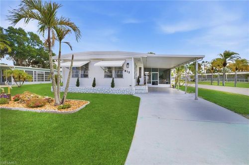 815 Hollyberry Ct, NORTH FORT MYERS, FL, 33917-7405 | Card Image