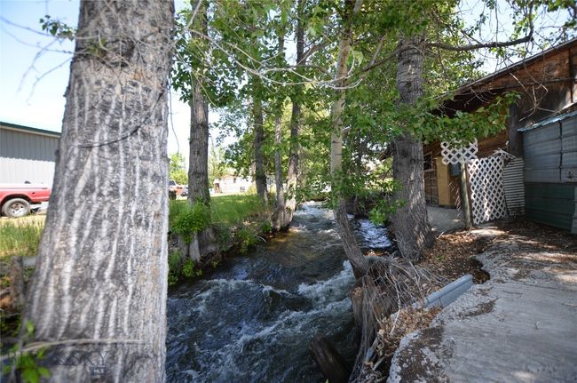 Side of garage Mill Creek | Image 30