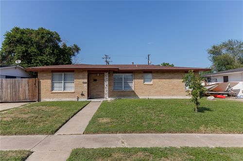4122 Barnes St, Corpus Christi, TX, 78411-3506 | Card Image