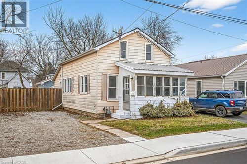 422 Griffith Street, Dunnville, ON, N1A2P3 | Card Image