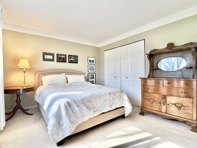 765 Woodside Dr, House other with 3 bedrooms, 2 bathrooms and 2 parking in Roselle IL | Image 15