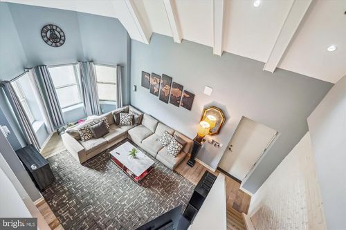 4-3240 Hiatt Pl Nw, WASHINGTON, DC, 20010-3352 | Card Image