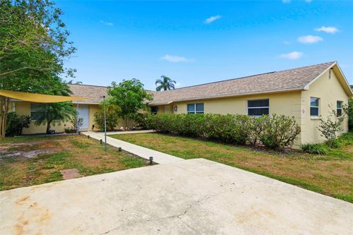 b-3052 Park Ln, DUNEDIN, FL, 34698-9649 | Card Image