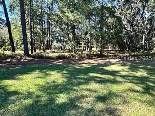 231 Fort Howell Dr, Hilton Head Island, SC, 29926-2737 | Card Image