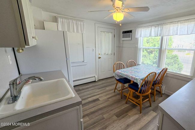 113 New Brunswick Ave, Home with 6 bedrooms, 3 bathrooms and null parking in Lavallette NJ | Image 11