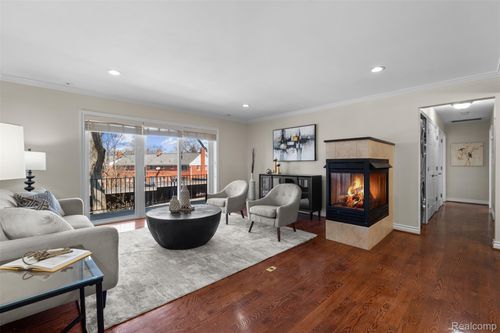 37-1113 N Old Woodward Ave Avenue, Birmingham, MI, 48009 | Card Image