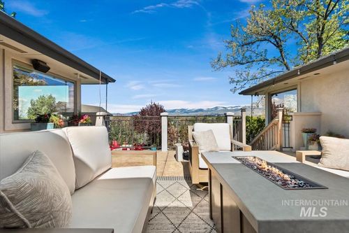 4814 W Roberts Rd, Boise, ID, 83705-2853 | Card Image