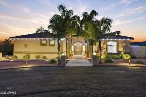 1106 E Circle Mountain Rd, New River, AZ, 85087-0904 | Card Image