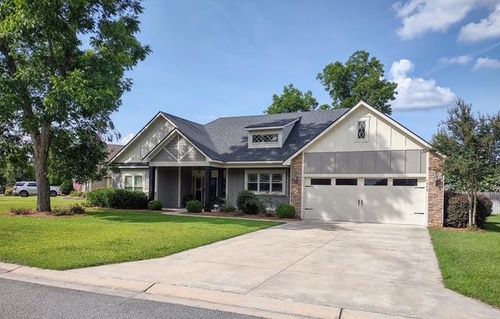 4686 Rudy Way, Hahira, GA, 31632-2655 | Card Image