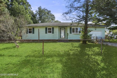 200 Rugby St, BROWNS MILLS, NJ, 08015-1339 | Card Image