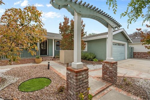 6911 E 10th St, Long Beach, CA, 90815-4933 | Card Image