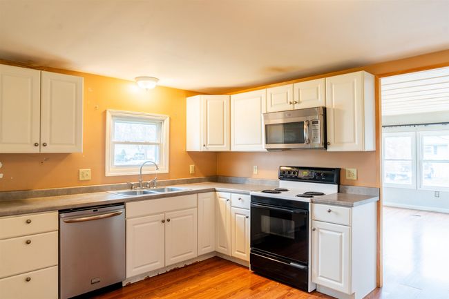 15 Mckee Dr, House other with 2 bedrooms, 1 bathrooms and null parking in Concord NH | Image 4