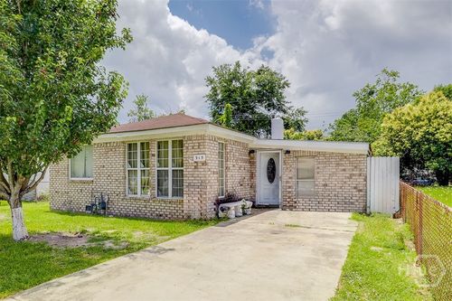 915 Porter St, Savannah, GA, 31415-5283 | Card Image