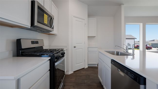 177 Celosia Loop, House other with 3 bedrooms, 2 bathrooms and 1 parking in Uhland TX | Image 11