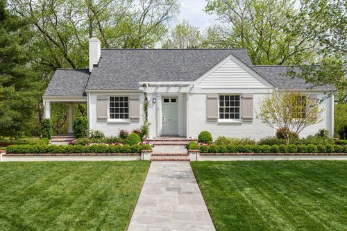 541 Skyview Dr, Nashville, TN, 37206-1839 | Card Image