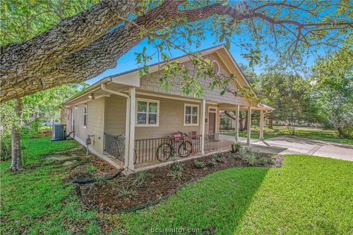 405 Ayrshire St, College Station, TX, 77840-2907 | Card Image