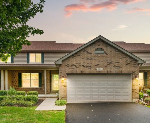 736 Dolores Ln, Sycamore, IL, 60178-8800 | Card Image