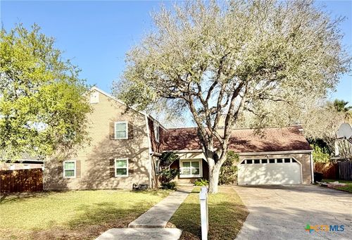 109 Park Pl, Port Lavaca, TX, 77979-4929 | Card Image