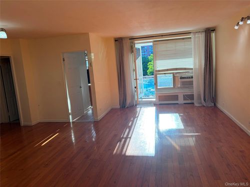3d-98 20 62nd Drive, New York, NY, 11374 | Card Image