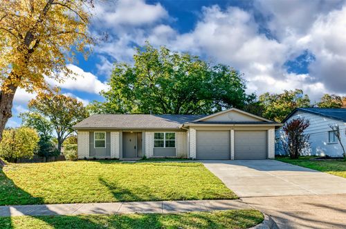 731 Brentwood Ln, Richardson, TX, 75080-3130 | Card Image