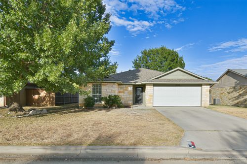 2108 8th St, Brownwood, TX, 76801-5519 | Card Image