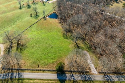 1103 Cowan Rd, Dickson, TN, 37055-3498 | Card Image