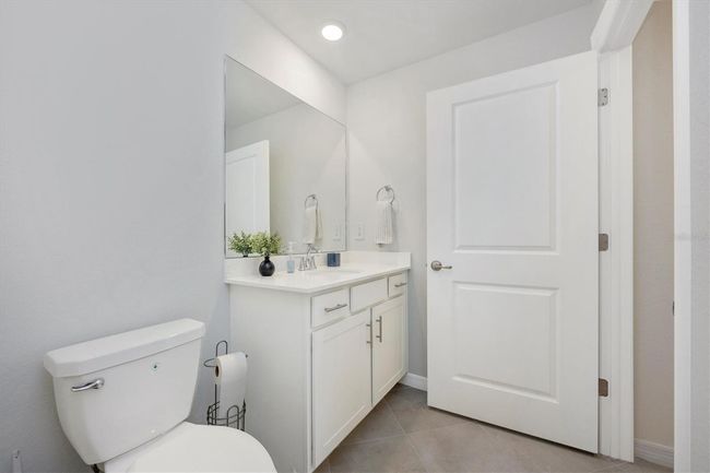 guest bathroom | Image 31