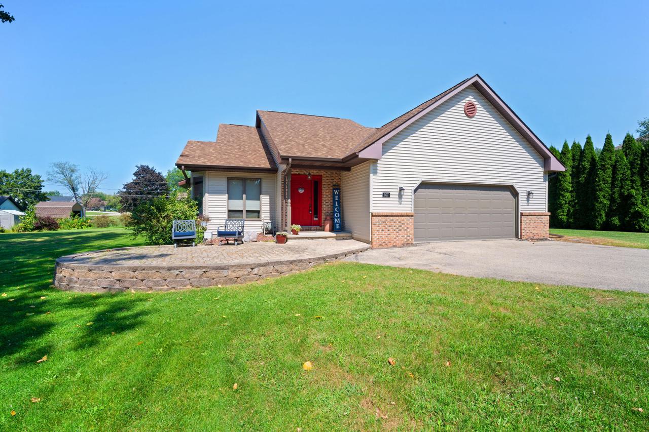 Skogen Rd, Cambridge, WI 53523