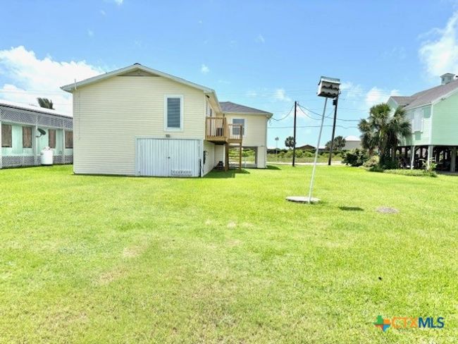 604 W Maple St, House other with 5 bedrooms, 3 bathrooms and null parking in Port O Connor TX | Image 33
