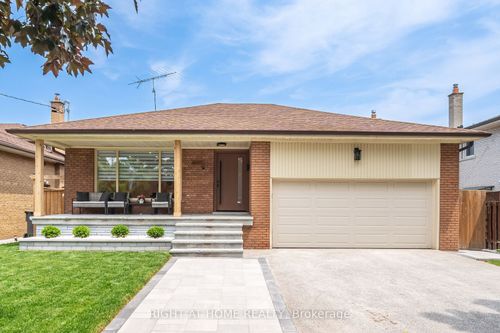 2053 Proverbs Dr, Mississauga, ON, L4X1G3 | Card Image