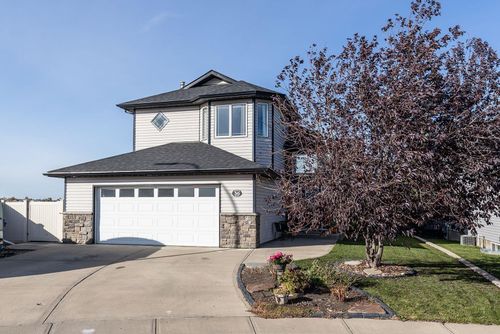 36 Cottonwood Close Sw, Medicine Hat, AB, T1B4R5 | Card Image