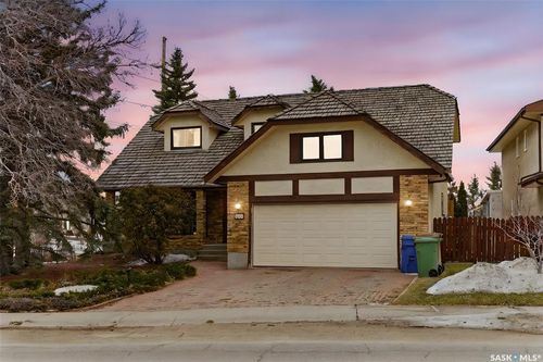 2402 Truesdale Drive, Regina, SK, S4V0W2 | Card Image