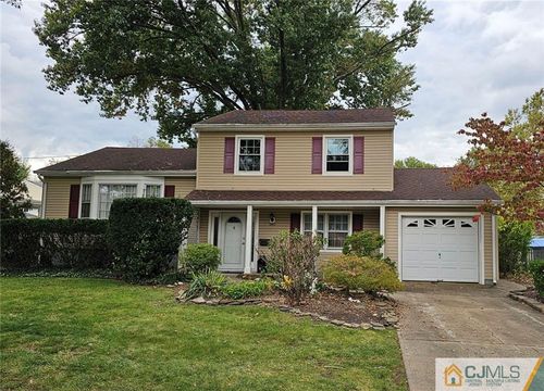 987 Glenn Ave, North Brunswick, NJ, 08902-2243 | Card Image