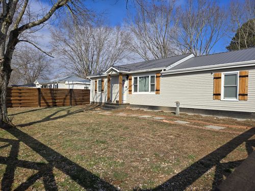 306 Johnson St, Lawrenceburg, TN, 38464-2120 | Card Image