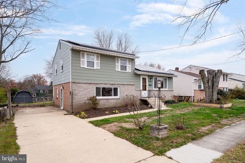 7507 Dover Ln, LANHAM, MD, 20706-3723 | Card Image