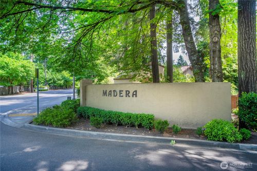 11724 Madera Dr Sw, Lakewood, WA, 98499-1483 | Card Image