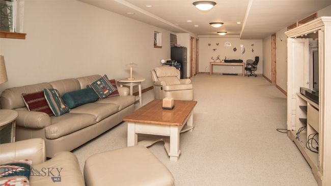 258 Howie Rd, Home with 6 bedrooms, 4 bathrooms and null parking in Big Timber MT | Image 55