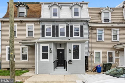 202 W Union St, BURLINGTON, NJ, 08016-1332 | Card Image