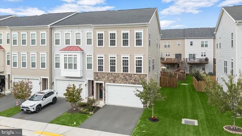 213 Upper Brook Ter, PURCELLVILLE, VA, 20132-9696 | Card Image