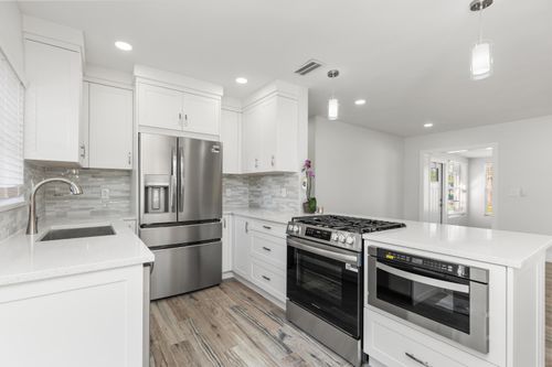 702 S 12th St, Lantana, FL, 33462-4336 | Card Image