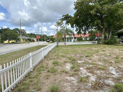 312 N 12th Ave Avenue N, Lake Worth Beach, FL, 33460 | Card Image
